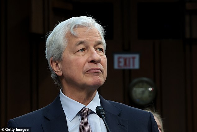 The CEO of JPMorgan Chase, Jamie Dimon, said earlier this year that he is concerned that there is still a plan for inflation.